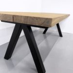 Table artisanale sur mesure / modèle Aubier / Chêne contemporain massif / Option 3 plateaux / Pied en Noir charbon / Fabrication française de haute facture