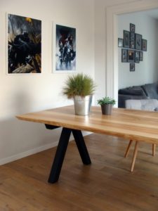 ARTMETA / table Aubier / 280 x 100 cm / frêne olivier + pied Noir