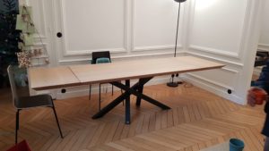 ARTMETA / table Mikado 180 x 85 cm / bords biseautés / chêne blanchi et noir charbon