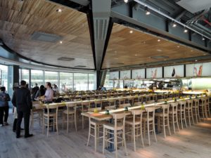 ARTMETA tables bois massif projet ZA aux halles à Paris pour Philippe STARCK