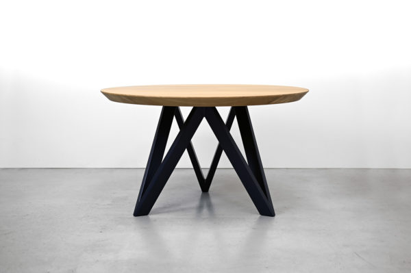 table ronde bois massif M / chêne contemporain français et acier bleu nuit / Fabrication artisanale