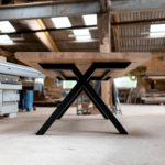 Table metal bois sur mesure Viking / Dimensions : 220 x 100 x H 75 cm / Chêne authentique et pieds Noir charbon / Fabrication sur mesure ARTMETA