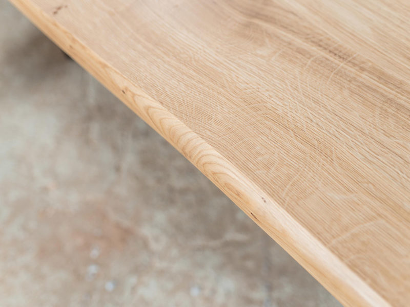 Nettoyage de votre table en bois massif