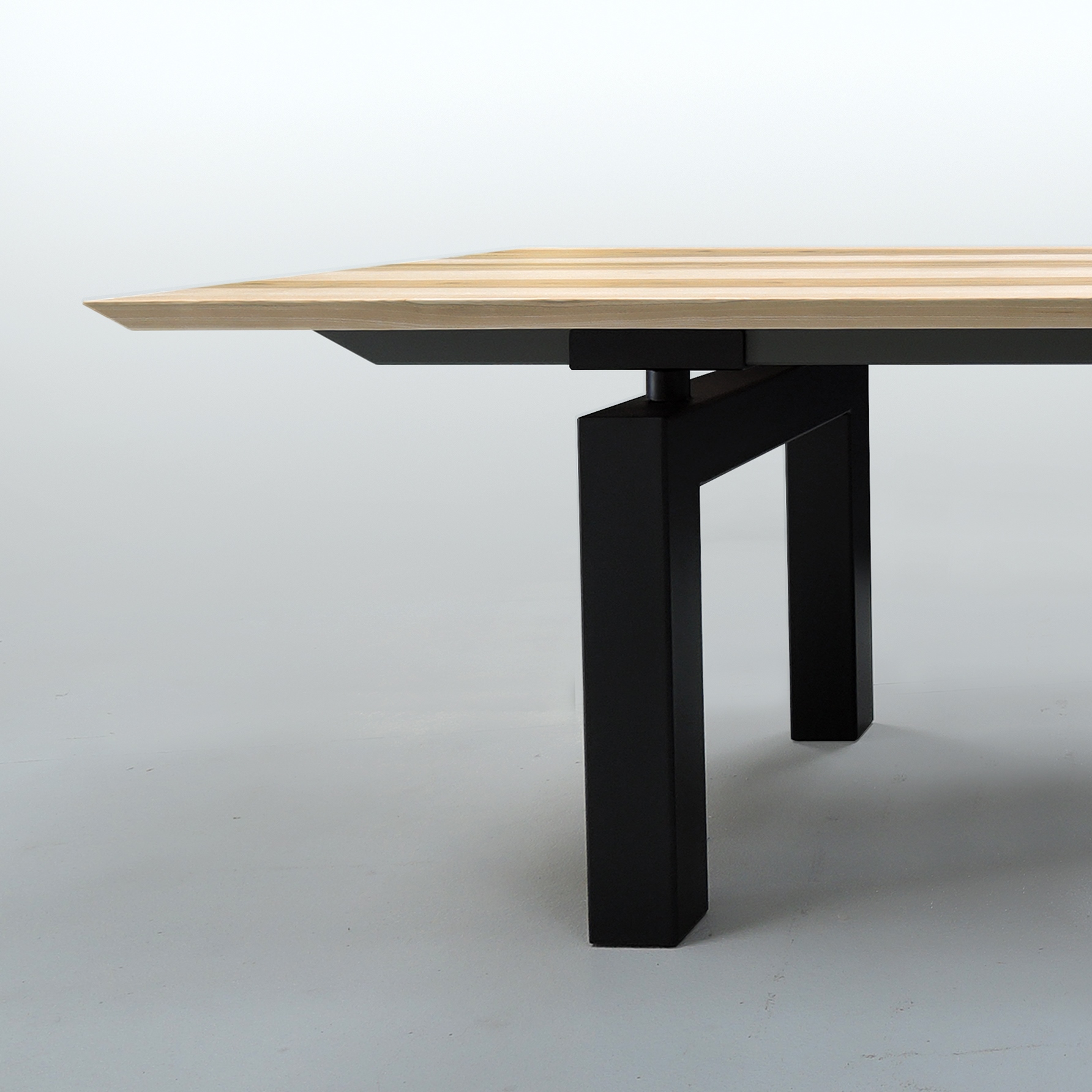 ARTMETA / table Mecano en acier et bois massif