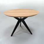 ARTMETA / table papillon ronde diamètre 100 cm / chêne naturel et pied noir charbon