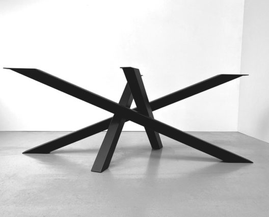 ARTMETA / pied de table metal Mikado sur mesure en acier