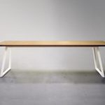 ARTMETA - table Versant - mobilier sur mesure en acier et bois massif de chêne français