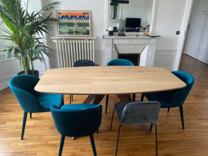 Table à manger Méduse / 180x90xH75 cm / Chêne blanchi et pied aspect rouille / fabrication artisanale et sur mesure ARTMETA