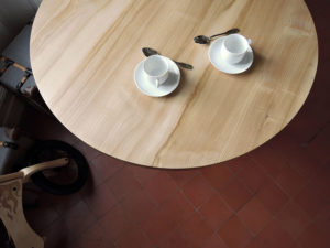 Table mange debout metal et bois massif ARTMETA