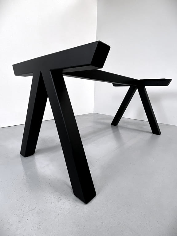 ARTMETA / pied Aubier acier sur mesure / table Aubier