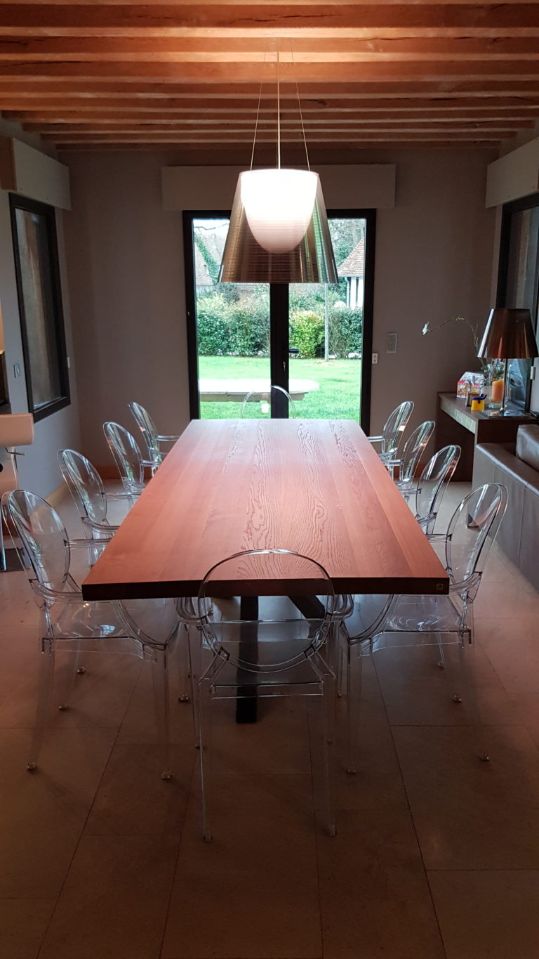 ARTMETA / table Mikado 280 x 110 cm chêne naturel 4 bords droits et marron cuivré