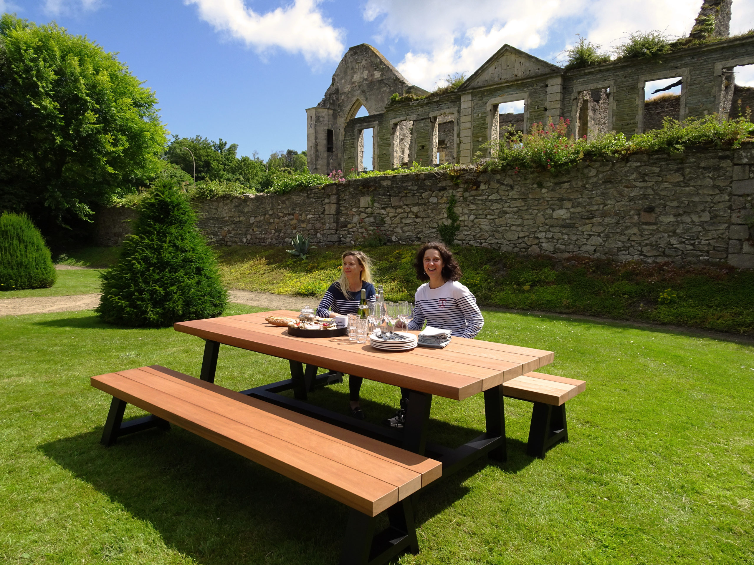 Table extérieure Printemps - Bois alu sur mesure artisanal