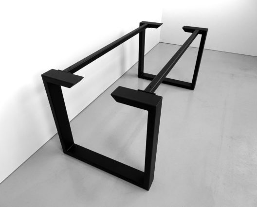 ARTMETA / pied U acier sur mesure / table Urbaine