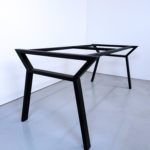 ARTMETA / Pied de table Hameau sur mesure en acier