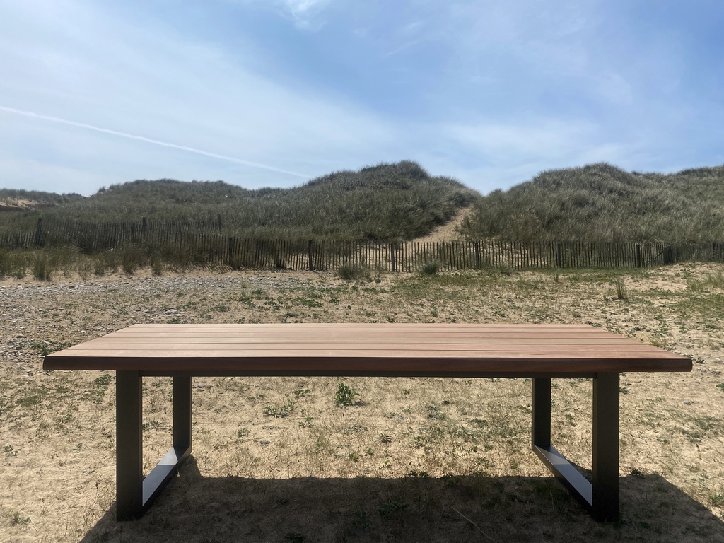 Table extérieure Rivage / Alu et bois massif