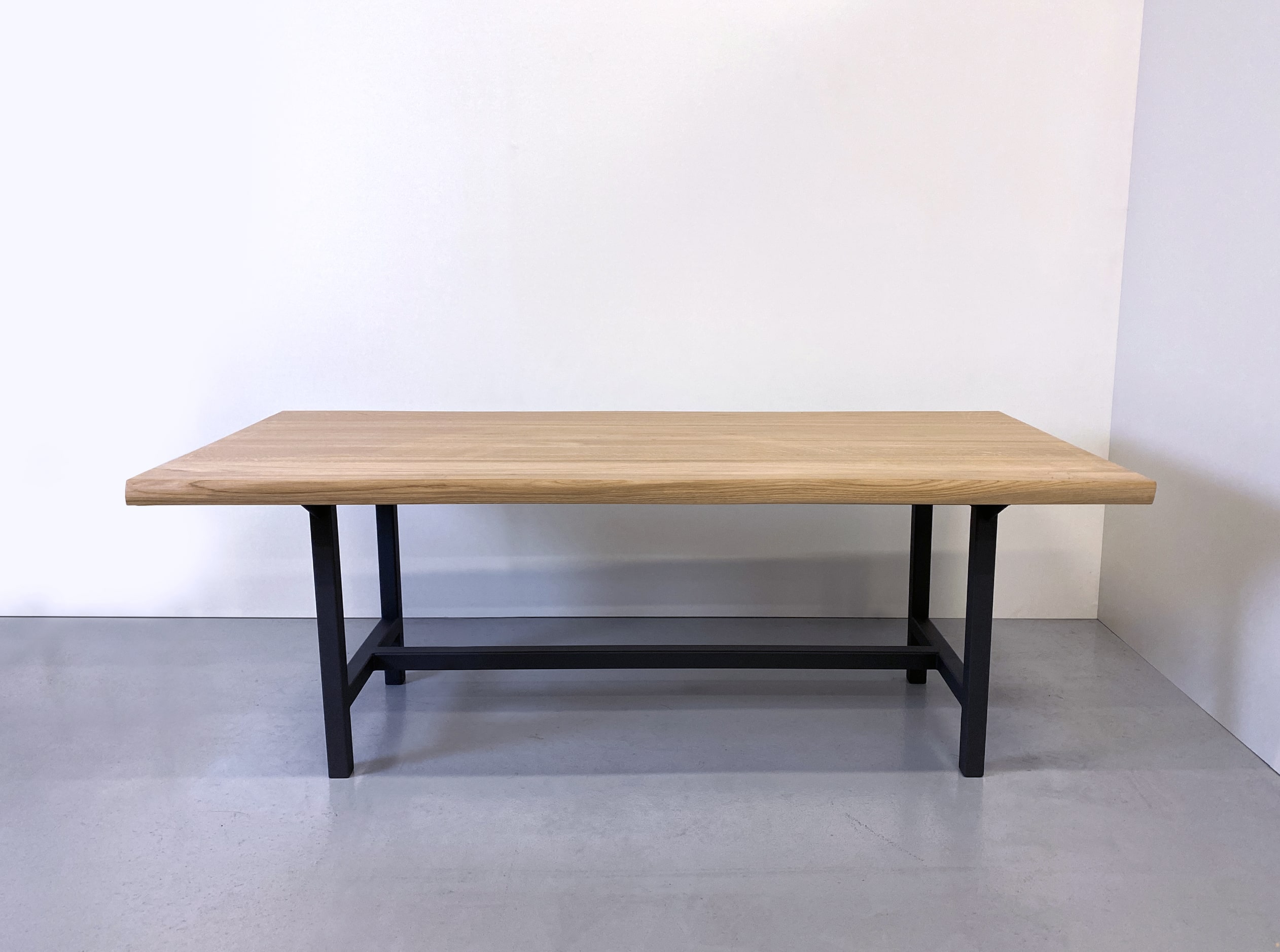 Table Campagne / bois massif et acier / fabrication sur mesure ARTMETA