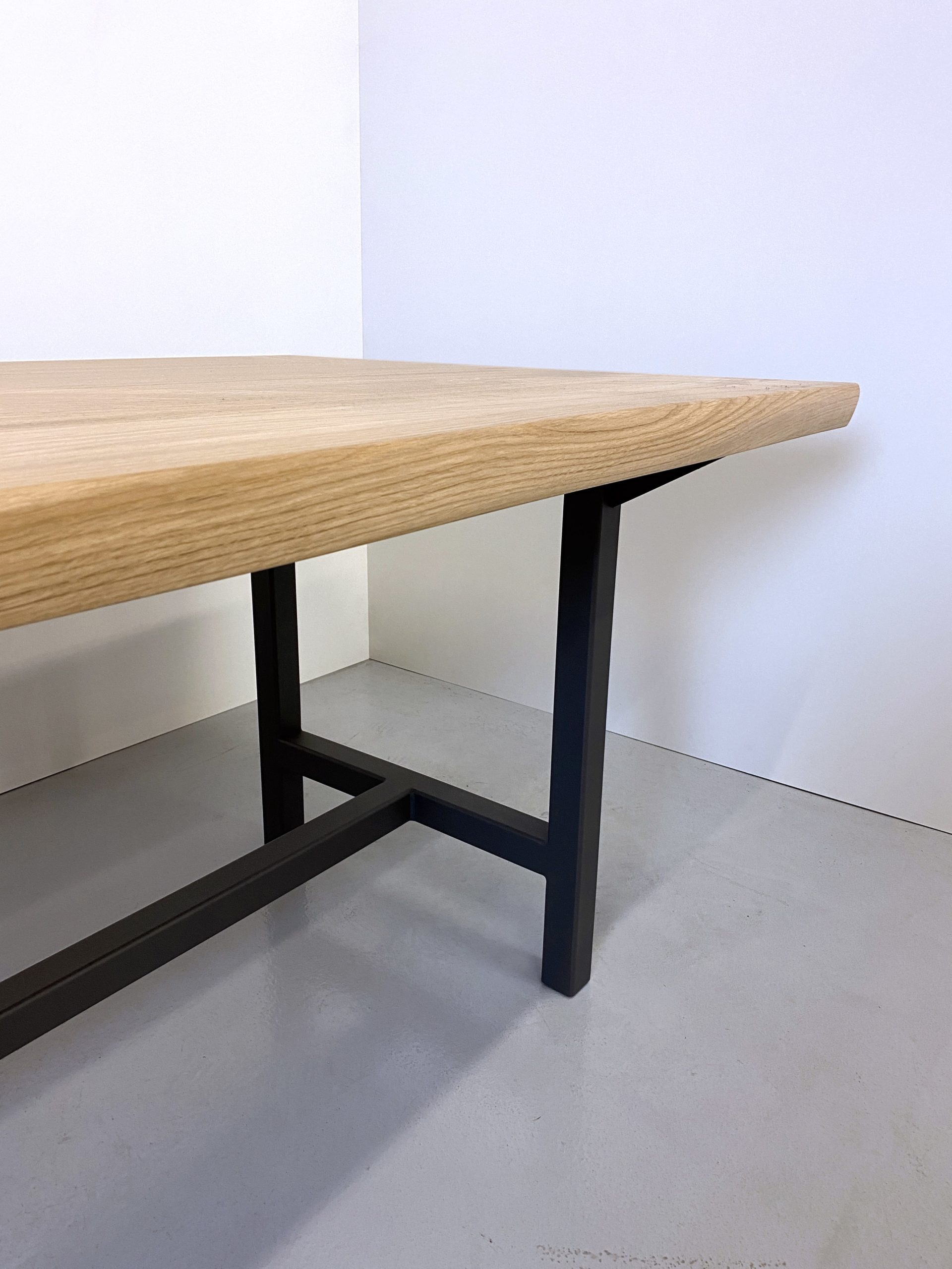 Table Campagne / bois massif et acier / fabrication sur mesure ARTMETA