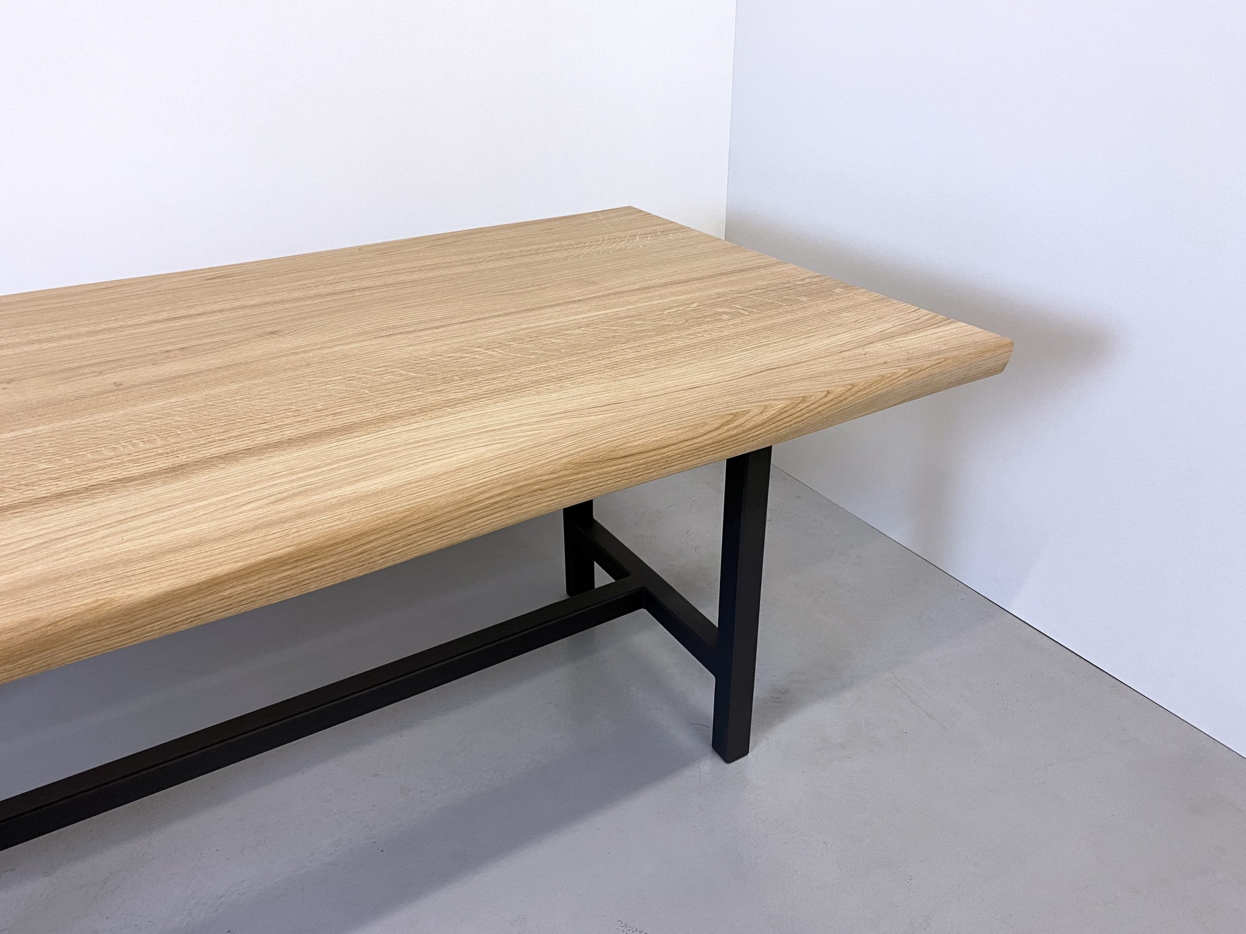 Table Campagne / bois massif et acier / fabrication sur mesure ARTMETA