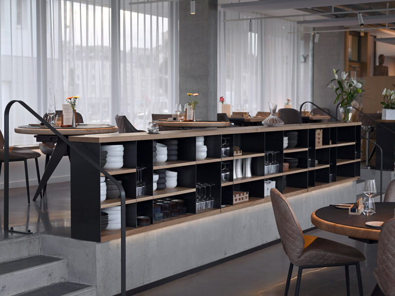Réalisation : mobilier du restaurant étoilé « Le Pily »
