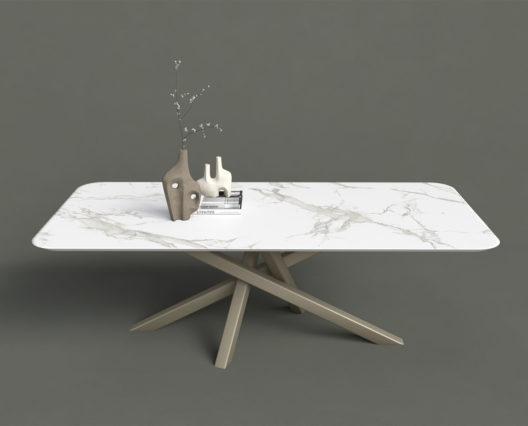 Table Mikado céramique / Dimensions : 220 x 100 x H 75 cm / Plateau en Dekton Aura épaisseur 20 mm et pied en acier couleur Champagne / Fabrication artisanale et sur mesure ARTMETA