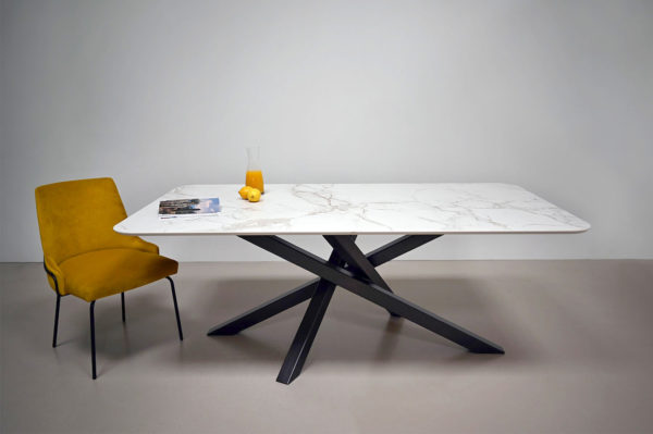 Table Mikado en céramique Dekton Entzo 20 mm / Dimensions x 200 x 110 x H 75 cm / Fabrication sur mesure ARTMETA