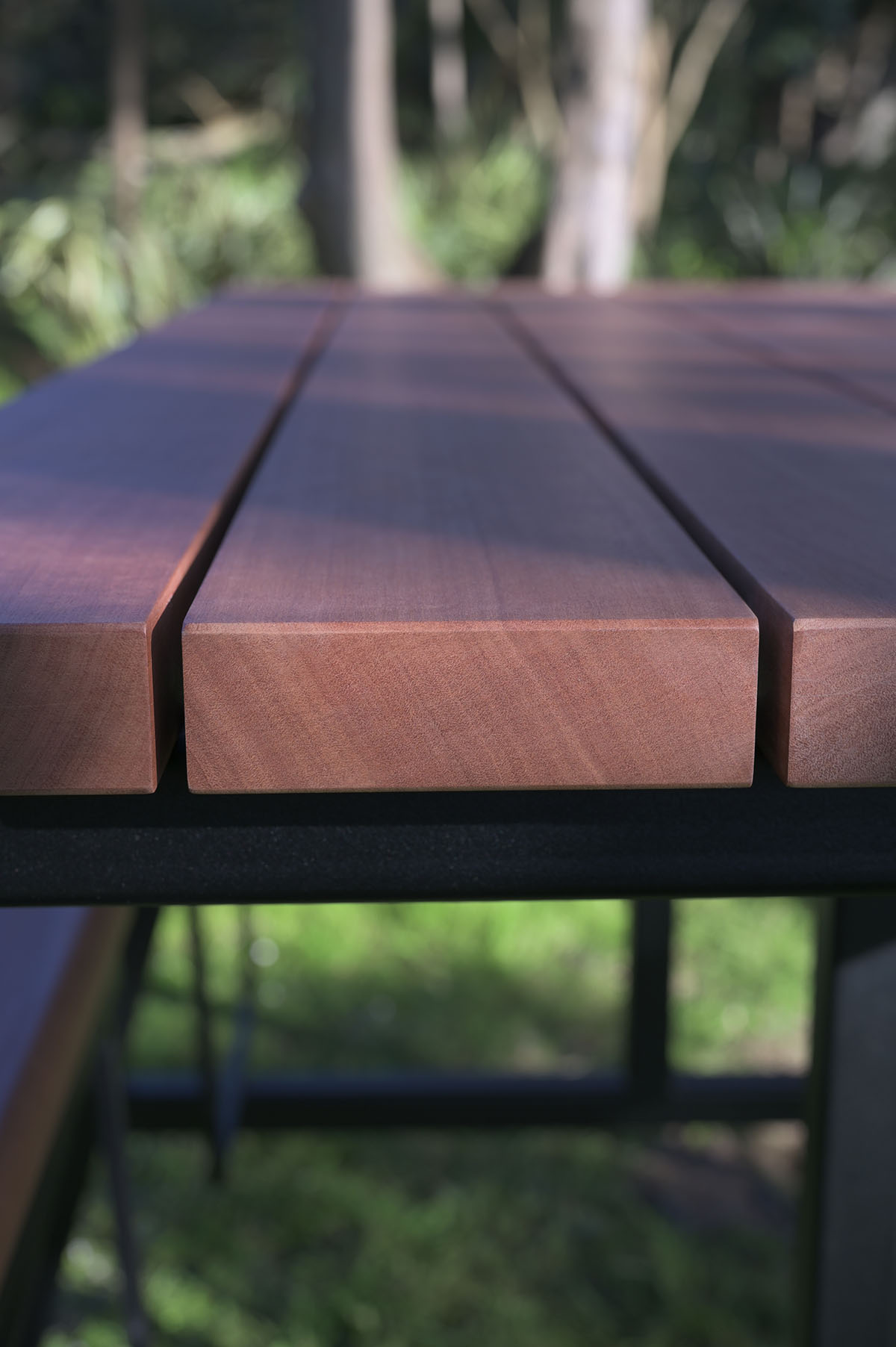 Tout savoir sur les tables en bois massif Artmeta