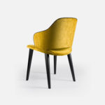 Chaise velours Carteret / pieds noirs en bois massif et assise en velours Aristide