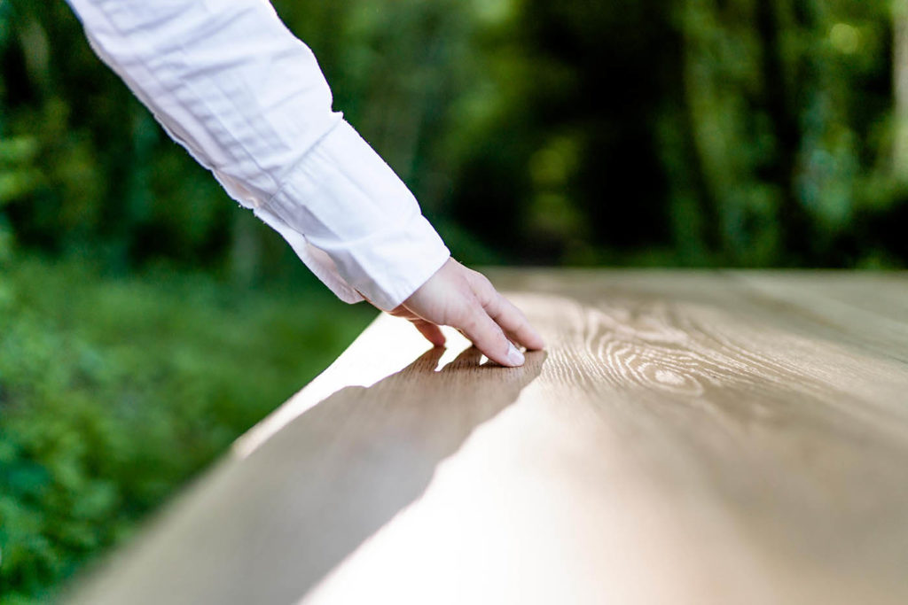 Mobilier en bois massif / ARTMETA