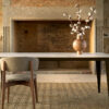 Table céramique Dekton modèle Comtesse / Dimensions : 200x100xH75 cm / Plateau : Entzo Pieds : Bronze / Fabrication ARTMETA