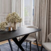 Table à manger en céramique Dekton appartement haussmannien Ma Reine ARTMETA