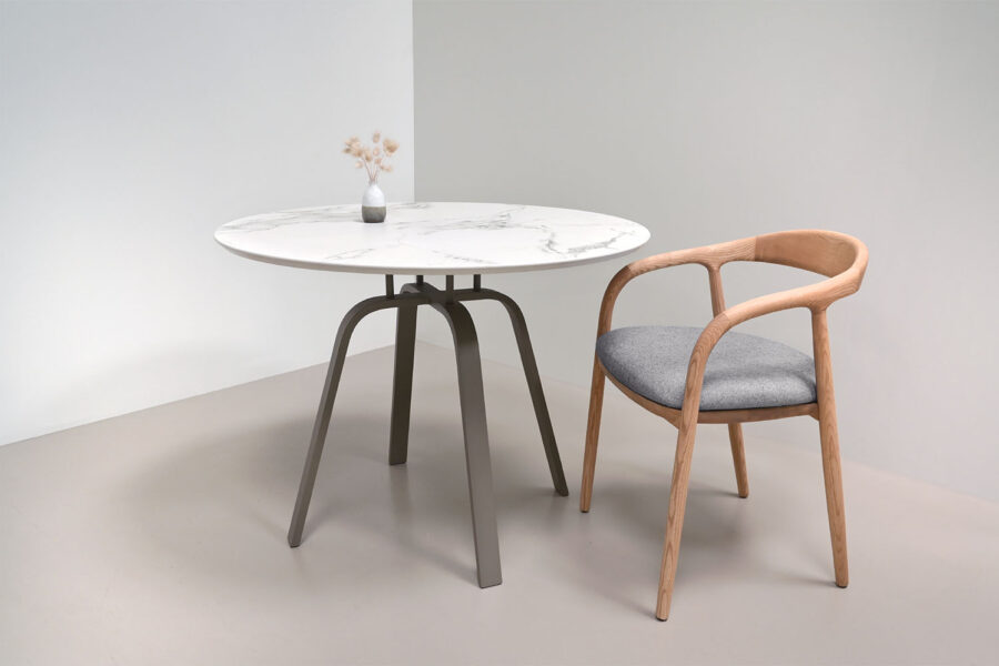 Table ronde en céramique DEKTON aura diamètre 100 cm pour 4 personnes