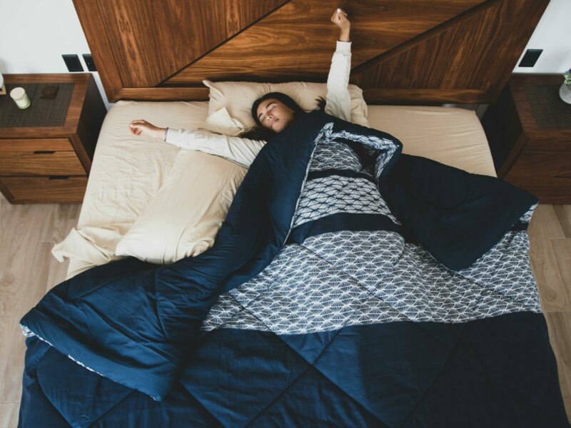 Comment améliorer la qualité de votre sommeil pour réduire les douleurs au réveil ?