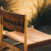 Dossier chaise en cuir et bois massif