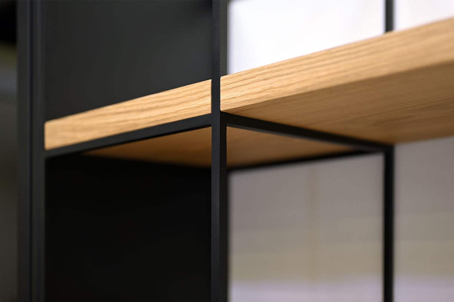 Meuble tv Vitrine 270 cm acier et bois massif