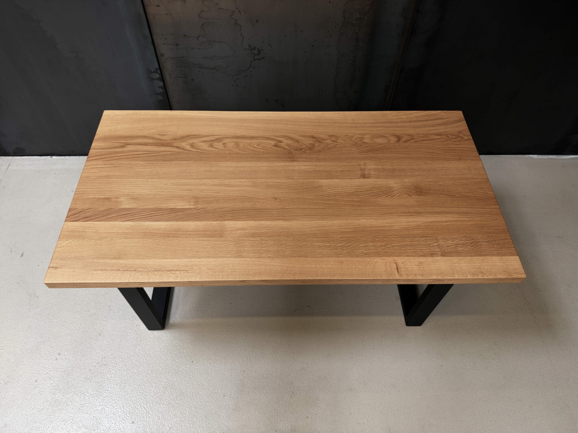 Table pieds U acier et bois massif 11