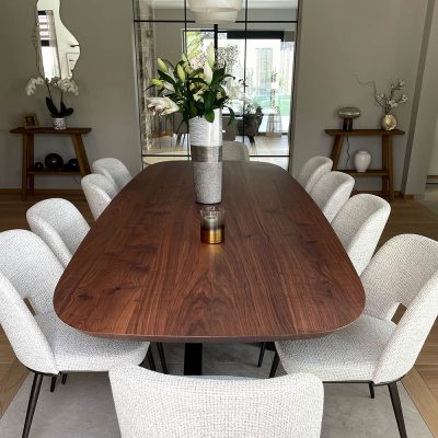 Table Mikado en bois massif de noyer 300 x 110 cm forme superellipse